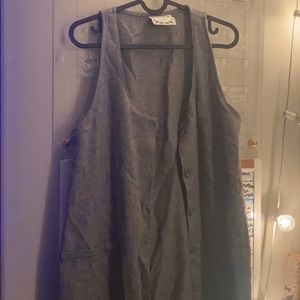 Long sleeveless cardigan